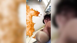 Mora italiana con due tette naturali enormi