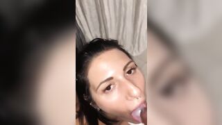 Anteprima del video: Spompina l'amico nero e ingoia la sua sborra calda