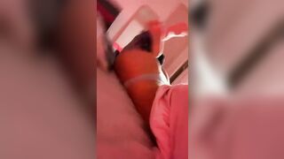 Che bel culetto questa bambolina