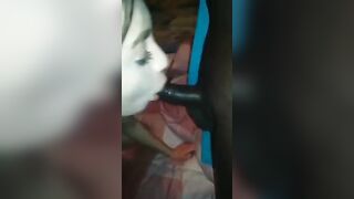 Anteprima del video: Diciottenne italiana spompina cazzo nero