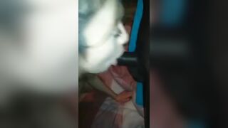 Diciottenne italiana spompina cazzo nero