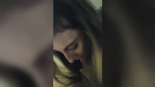 Pompino amatoriale biondina italiana