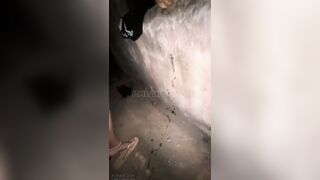 Prostituta trans scopata da ragazzi italiani di notte