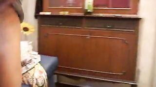 La rossa tradita dal marito si consola col fratello