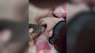 Anteprima del video: Sbocchino il cazzo trans bevo la sborra sparata in bocca