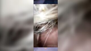 M1ch3ll3 C0m1 si diverte con un amico latino cazzone