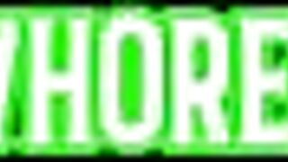 La puttanella dalla gola profondissima !