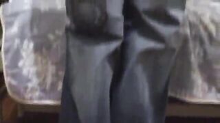 Giovanissima puttanella brasiliana col culo sfondato !