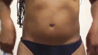 Giovanissima puttanella brasiliana col culo sfondato !