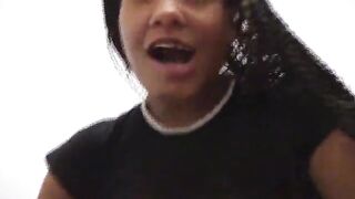 Giovanissima puttanella brasiliana col culo sfondato !