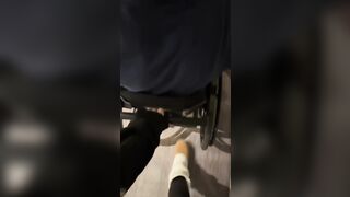 Calippo Tour - Video Porno Pompino ad un ragazzo disabile