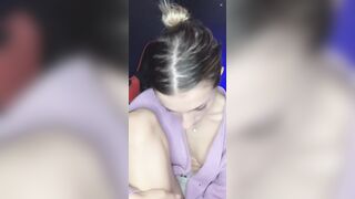 Selfie alle tette mentre è in live su tiktok