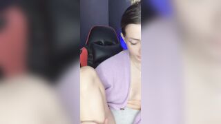 Selfie alle tette mentre è in live su tiktok