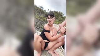 Questa estate con la mia puttana alla spiaggia naturista