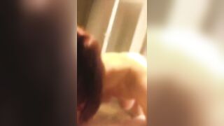 Scopamica puttana mi fa un bellissimo pompino prima di andare a lavorare