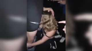 Appena conosciuta in disco subito si fionda sul suo cazzone