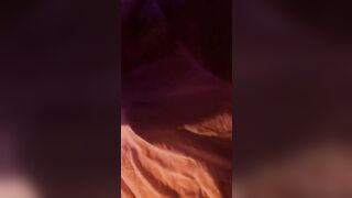 Al settimo mese di gravidanza lei non ce la fa più di stare senza uccello