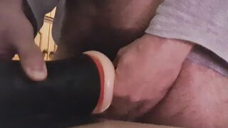 Sborro dentro la mia fleshlight