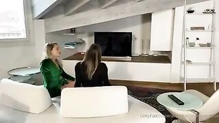 Due maschi con una sgualdrina arrapata come una cagna