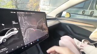 Italiana troia si fa scopare sulla mia nuova auto