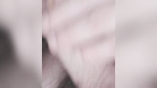 Succhiando il nettare da quel bastone con tanta sborra finale