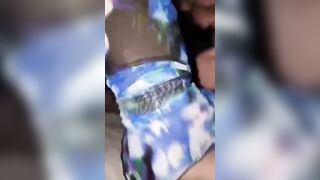 In uscita con la mia puttana la faccio trombare dai guardoni