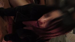 Gode cavalcando un dildo