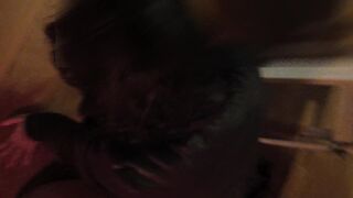 Gode cavalcando un dildo