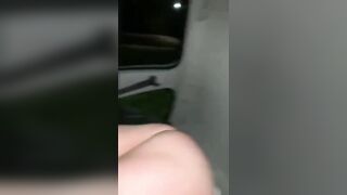 Scopata e inculata dal mio porco in auto