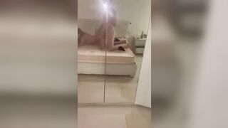 Dicottenne a pecora - ecco come gode una giovane zoccola