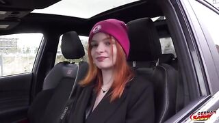 Giovane troietta rossa inculata