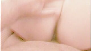 Francesca si masturba con un vibratore e poi il mio cazzo la penetra