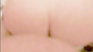 Francesca si masturba con un vibratore e poi il mio cazzo la penetra