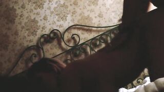 Mia moglie CHE PORCA ! Si Fa scopare in camera di mia suocera !