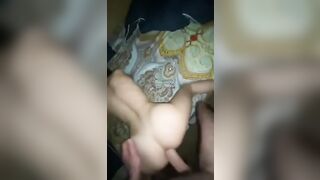 Devasta il culo della sua compagna di scuola