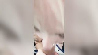 La mia bionda ciuccia cazzi