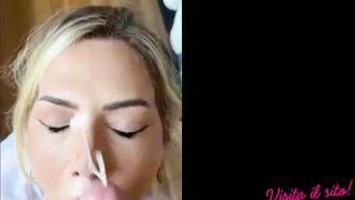 LA BIONDA SI FA SBORRARE NELL OCCHIO