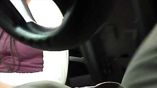 Il puttaniere nero cattura una battona