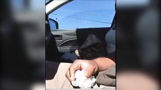 Un puttaniere nero cattura una battona nera