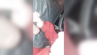 Il puttaniere se lo fa succhiare dalla troia