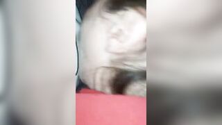 Il puttaniere se lo fa succhiare dalla troia