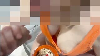 Milf italiana mangia sperma a colazione