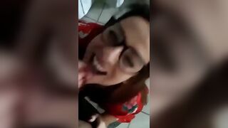 Puttana succhia che il tuo cornuto si sa solo segare