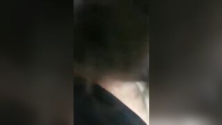 Lara fidanzata troia succhia con gola profonda il cazzo