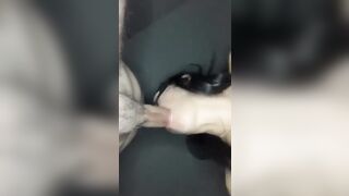 CE l'ho duro come il marmo succhialo zoccola