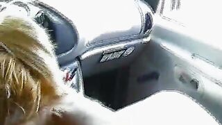 Giovane battona biondina catturata