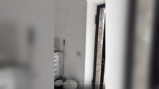 Moglie fica e battona scopata dal porco a pecorella