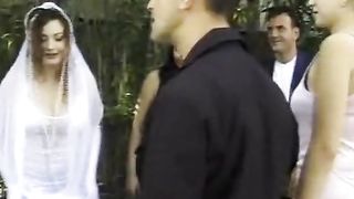 Anteprima del video: Matrimonio all'italiana con sesso hardcore