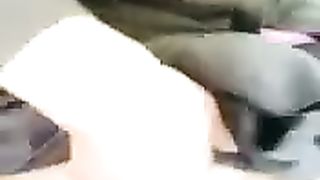 Sfacciata puttana araba succhia