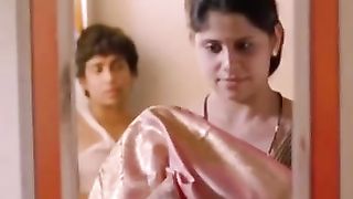 Calda casalinga indiana bacia appassionatamente suo marito